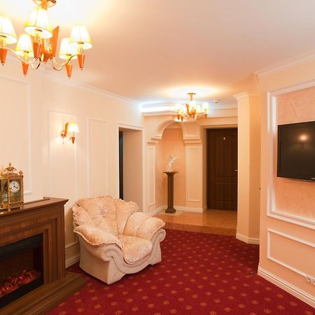 7 Sky Hotel Klinicheskaya Street キエフ エクステリア 写真