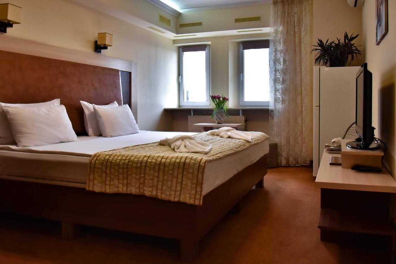7 Sky Hotel Klinicheskaya Street キエフ エクステリア 写真